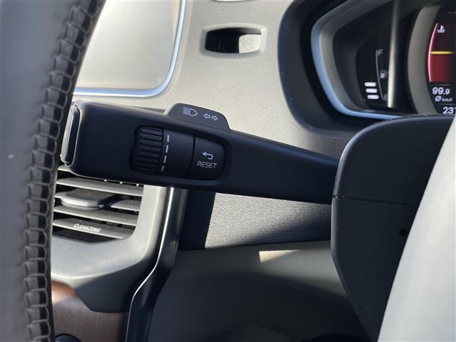 V40 D4 インスクリプション レザーシート PWシート シートヒーター インテリセーフ ACC BLIS レーンキーピングエイド 純正ナビ バックカメラ パドルシフト LEDヘッドライト パークセンサー スマートキー ETC(30枚目)