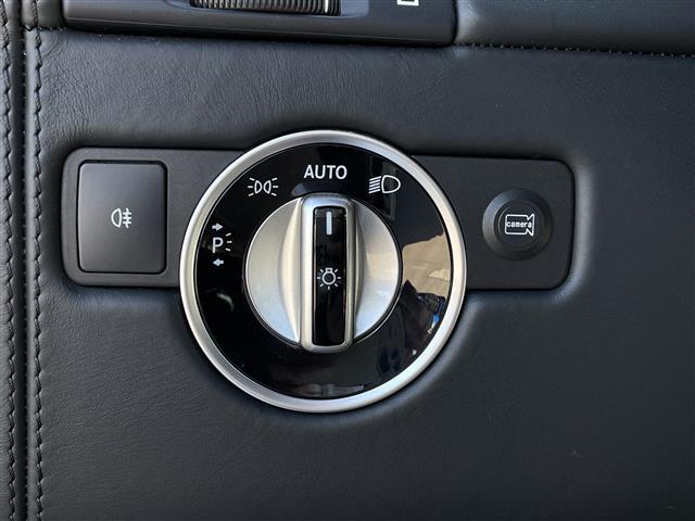 Gクラス G63 AMG デジーノエクスクルーシブインテリアPKG 赤黒コンビレザー harman/kardon パワーシート シートヒーター ベンチレーション 純正ナビ バックカメラ TV レーダーセーフティPKG ETC(27枚目)