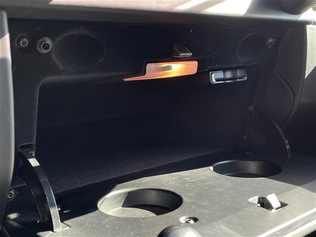 Gクラス G63 AMG デジーノエクスクルーシブインテリアPKG 赤黒コンビレザー harman/kardon パワーシート シートヒーター ベンチレーション 純正ナビ バックカメラ TV レーダーセーフティPKG ETC(31枚目)