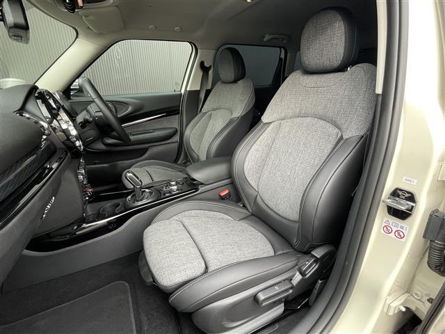 ＭＩＮＩ クーパーＳ　クラブマン　Ｃａｒｐｌａｙ　純生ＯＰ１８インチＡＷ　ドライビングモード　クルコン　インテリジェントセーフティ　ＬＥＤヘッドライト＆フォグ　純ナビ（ＡＭ／ＦＭ／ＢＴ）ミラーＥＴＣ　アイドリングストップ　ＵＳＢ（11枚目）