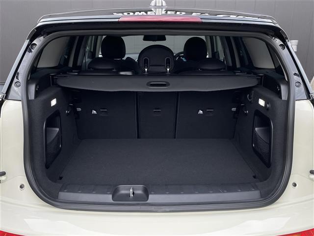 ＭＩＮＩ クーパーＳ　クラブマン　Ｃａｒｐｌａｙ　純生ＯＰ１８インチＡＷ　ドライビングモード　クルコン　インテリジェントセーフティ　ＬＥＤヘッドライト＆フォグ　純ナビ（ＡＭ／ＦＭ／ＢＴ）ミラーＥＴＣ　アイドリングストップ　ＵＳＢ（14枚目）