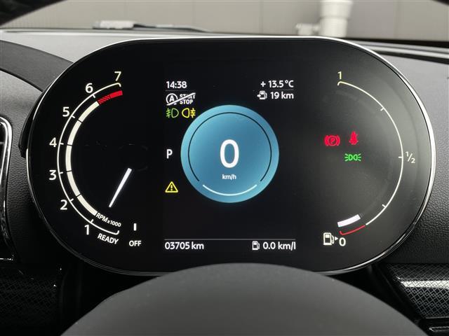ＭＩＮＩ クーパーＳ　クラブマン　Ｃａｒｐｌａｙ　純生ＯＰ１８インチＡＷ　ドライビングモード　クルコン　インテリジェントセーフティ　ＬＥＤヘッドライト＆フォグ　純ナビ（ＡＭ／ＦＭ／ＢＴ）ミラーＥＴＣ　アイドリングストップ　ＵＳＢ（19枚目）