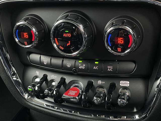 ＭＩＮＩ クーパーＳ　クラブマン　Ｃａｒｐｌａｙ　純生ＯＰ１８インチＡＷ　ドライビングモード　クルコン　インテリジェントセーフティ　ＬＥＤヘッドライト＆フォグ　純ナビ（ＡＭ／ＦＭ／ＢＴ）ミラーＥＴＣ　アイドリングストップ　ＵＳＢ（23枚目）