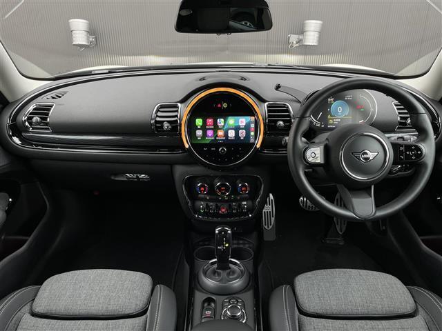 ＭＩＮＩ クーパーＳ　クラブマン　Ｃａｒｐｌａｙ　純生ＯＰ１８インチＡＷ　ドライビングモード　クルコン　インテリジェントセーフティ　ＬＥＤヘッドライト＆フォグ　純ナビ（ＡＭ／ＦＭ／ＢＴ）ミラーＥＴＣ　アイドリングストップ　ＵＳＢ（42枚目）