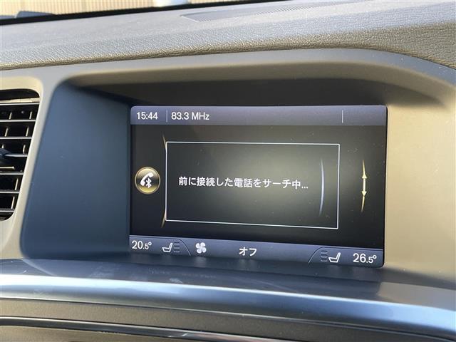 Ｖ６０ ドライブｅ　当店買取車　ワンオーナー　ＡＣＣ　ＢＬＩＳ　インテリセーフ　黒革シート　ＰＷシート　シートヒーター　プッシュスタート　ＨＩＤヘッドライト　純正ナビ　ＴＶ　Ｂ／Ｔ　バックカメラ　ＥＴＣ　パークセンサー（25枚目）