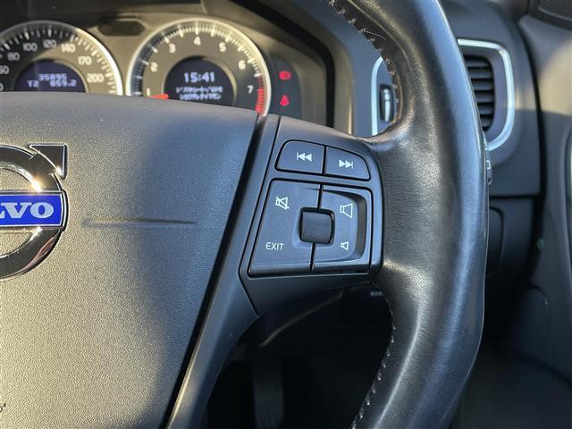 Ｖ６０ ドライブｅ　当店買取車　ワンオーナー　ＡＣＣ　ＢＬＩＳ　インテリセーフ　黒革シート　ＰＷシート　シートヒーター　プッシュスタート　ＨＩＤヘッドライト　純正ナビ　ＴＶ　Ｂ／Ｔ　バックカメラ　ＥＴＣ　パークセンサー（32枚目）