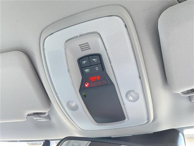 Ｖ６０ ドライブｅ　当店買取車　ワンオーナー　ＡＣＣ　ＢＬＩＳ　インテリセーフ　黒革シート　ＰＷシート　シートヒーター　プッシュスタート　ＨＩＤヘッドライト　純正ナビ　ＴＶ　Ｂ／Ｔ　バックカメラ　ＥＴＣ　パークセンサー（33枚目）