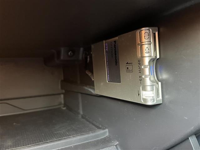 Ｖ６０ ドライブｅ　当店買取車　ワンオーナー　ＡＣＣ　ＢＬＩＳ　インテリセーフ　黒革シート　ＰＷシート　シートヒーター　プッシュスタート　ＨＩＤヘッドライト　純正ナビ　ＴＶ　Ｂ／Ｔ　バックカメラ　ＥＴＣ　パークセンサー（35枚目）