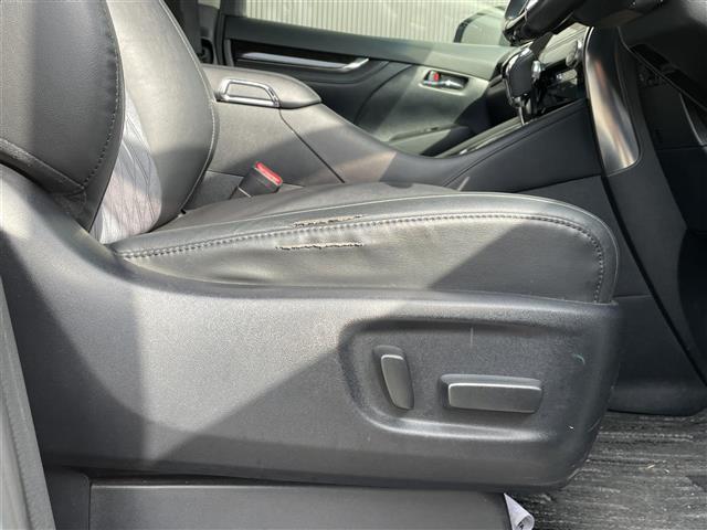 アルファード 2.5S Cパッケージ 当店買取車 モデリスタエアロ 純正10型ナビ 純正後席モニター ステアリングヒーター レーダークルーズコントロール バックカメラ 両側パワースライド オットマン D/Nパワーシート PWバックドア(10枚目)