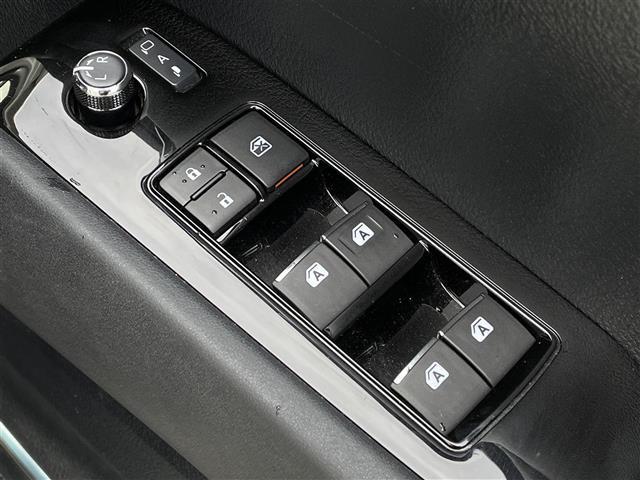 アルファード 2.5S Cパッケージ 当店買取車 モデリスタエアロ 純正10型ナビ 純正後席モニター ステアリングヒーター レーダークルーズコントロール バックカメラ 両側パワースライド オットマン D/Nパワーシート PWバックドア(12枚目)