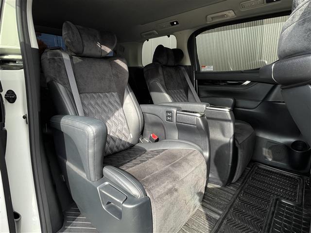 アルファード 2.5S Cパッケージ 当店買取車 モデリスタエアロ 純正10型ナビ 純正後席モニター ステアリングヒーター レーダークルーズコントロール バックカメラ 両側パワースライド オットマン D/Nパワーシート PWバックドア(14枚目)