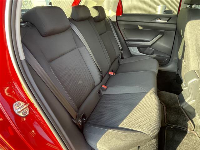 ポロ ＴＳＩコンフォートライン　当店買取車両　ワンオーナー　ＡＣＣ　Ｃａｒｐｌａｙ　ＡｎｄｏｒｏｉｄＡｕｔｏ　純正ナビ　Ｂｌｕｅｔｏｏｔｈ　Ｂカメラ　ＬＥＤヘッドライト　ドラレコ前後　純正１５インチＡＷ　スタッドレスタイヤ付き　禁煙（10枚目）