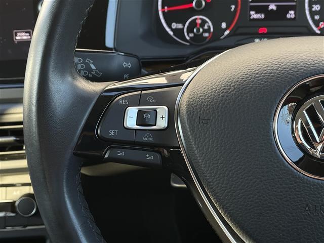 ポロ ＴＳＩコンフォートライン　当店買取車両　ワンオーナー　ＡＣＣ　Ｃａｒｐｌａｙ　ＡｎｄｏｒｏｉｄＡｕｔｏ　純正ナビ　Ｂｌｕｅｔｏｏｔｈ　Ｂカメラ　ＬＥＤヘッドライト　ドラレコ前後　純正１５インチＡＷ　スタッドレスタイヤ付き　禁煙（17枚目）