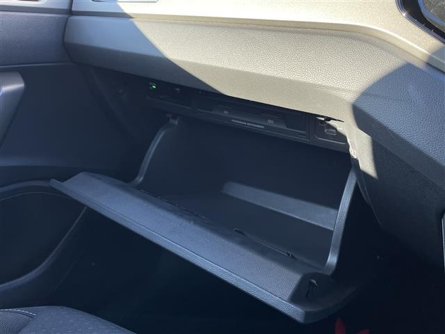ポロ ＴＳＩコンフォートライン　当店買取車両　ワンオーナー　ＡＣＣ　Ｃａｒｐｌａｙ　ＡｎｄｏｒｏｉｄＡｕｔｏ　純正ナビ　Ｂｌｕｅｔｏｏｔｈ　Ｂカメラ　ＬＥＤヘッドライト　ドラレコ前後　純正１５インチＡＷ　スタッドレスタイヤ付き　禁煙（29枚目）