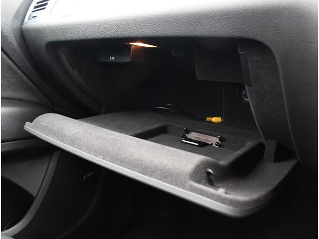 3.0TFSIクワトロ SラインPKG 後期2012モデル 黒革シート OP20AW BOSE 純正ナビTV B/Fカメラ イエローキャリパー アドバンストキー クルコン パワーシート/ヒーター パワーバックドア(37枚目)