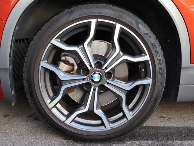 Ｘ２ ｘＤｒｉｖｅ　２０ｉ　ＭスポーツＸ　パノラマサンルーフ　純正ナビ　バックカメラ　ヘッドアップＤ　ＡＣＣ　衝突軽減Ｂ　レーンディパチャーＷ　シートヒーター　パワーバックドア　コンフォートアクセス　純正１９ＡＷ（11枚目）