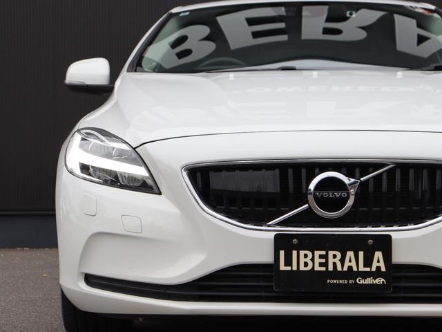 Ｖ４０ Ｄ４　キネティック　純正ナビ　バックカメラ　ＡＣＣ　衝突軽減ブレーキ　レーンキープアシスト　ブラインドスポットモニター　パークセンサー　純正１６ＡＷ　スマートキー　ＥＴＣ　ドラレコ　ＬＥＤヘッドライト（8枚目）