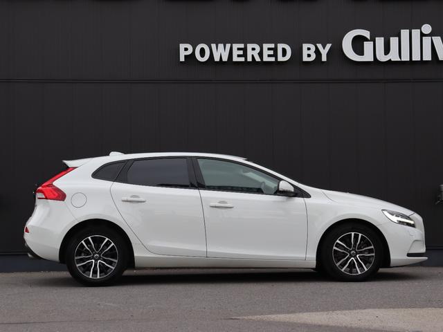 Ｖ４０ Ｄ４　キネティック　純正ナビ　バックカメラ　ＡＣＣ　衝突軽減ブレーキ　レーンキープアシスト　ブラインドスポットモニター　パークセンサー　純正１６ＡＷ　スマートキー　ＥＴＣ　ドラレコ　ＬＥＤヘッドライト（22枚目）