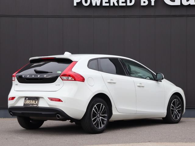 Ｖ４０ Ｄ４　キネティック　純正ナビ　バックカメラ　ＡＣＣ　衝突軽減ブレーキ　レーンキープアシスト　ブラインドスポットモニター　パークセンサー　純正１６ＡＷ　スマートキー　ＥＴＣ　ドラレコ　ＬＥＤヘッドライト（23枚目）