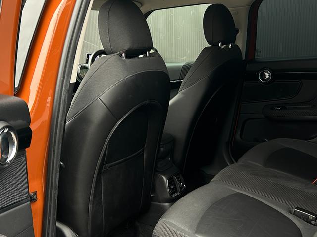 ＭＩＮＩ クーパーＳ　Ｅ　クロスオーバー　オール４　Ｙｏｕｒｓインテリ　ＨＵＤ　ハーフレザー　シートヒーター　ＡＣＣ　ナビ　フルセグＴＶ　Ｂカメラ　コンフォートアクセス　Ｏ／Ｐ１８インチブラックＡＷ　ＭＩＮＩドライビングモード　ドライビングアシスト（11枚目）