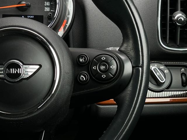 ＭＩＮＩ クーパーＳ　Ｅ　クロスオーバー　オール４　Ｙｏｕｒｓインテリ　ＨＵＤ　ハーフレザー　シートヒーター　ＡＣＣ　ナビ　フルセグＴＶ　Ｂカメラ　コンフォートアクセス　Ｏ／Ｐ１８インチブラックＡＷ　ＭＩＮＩドライビングモード　ドライビングアシスト（33枚目）