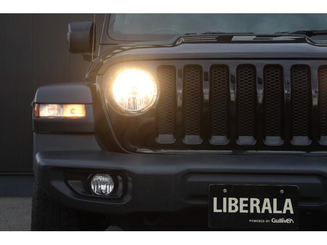 ジープ・ラングラーアンリミテッド ブラック＆タン　限定車　ソフトトップ　専用タン色バケットシートＵｃｏｎｎｅｃｔ　ＡｐｐｌｅＣａｒＰｌａｙ　ＡｎｄｒｏｉｄＡｕｔｏ　ＡＣＣ　パークセンス　バックカメラ　サイドカメラ　専用１７インチＡＷ　スマートキー（38枚目）