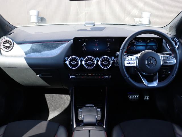 ＧＬＡクラス ＧＬＡ２００ｄ　４マチック　ＡＭＧライン　当店買取車両　ヘッドライトプロテクションフィルム　パノラミックスライディングルーフ　アンビエントライト　レーダーセーフティＰＫＧ　全方位カメラ　Ｐシート／シートヒーター　ドラレコ　ＥＴＣ　ナビ　ＴＶ（4枚目）