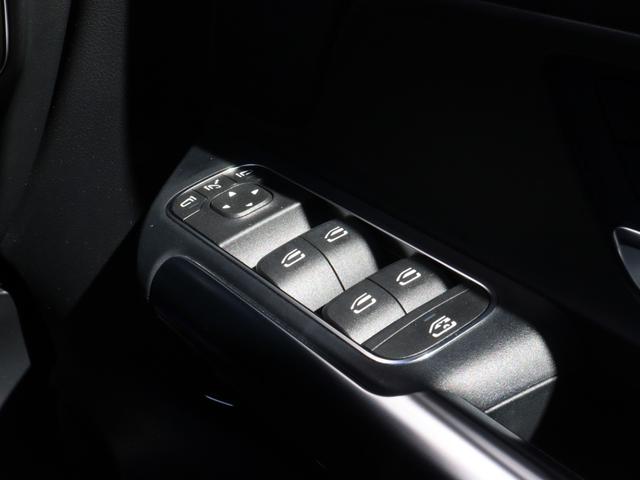 ＧＬＡクラス ＧＬＡ２００ｄ　４マチック　ＡＭＧライン　当店買取車両　ヘッドライトプロテクションフィルム　パノラミックスライディングルーフ　アンビエントライト　レーダーセーフティＰＫＧ　全方位カメラ　Ｐシート／シートヒーター　ドラレコ　ＥＴＣ　ナビ　ＴＶ（41枚目）