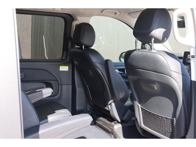 Ｖクラス Ｖ２２０ｄ　両側パワースライドドア　レーダーセーフティＰＫＧ　黒革シート　シートヒーター　レーダークルーズコントロール　パノラミックビューモニター　クリアランスソナー　純正ナビ　純１７ＡＷ　電動リアゲート　ＥＴＣ（10枚目）