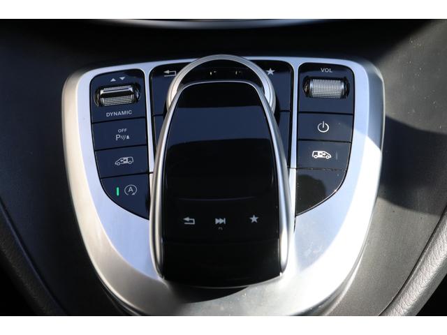 Ｖクラス Ｖ２２０ｄ　両側パワースライドドア　レーダーセーフティＰＫＧ　黒革シート　シートヒーター　レーダークルーズコントロール　パノラミックビューモニター　クリアランスソナー　純正ナビ　純１７ＡＷ　電動リアゲート　ＥＴＣ（36枚目）