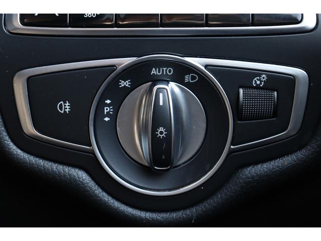 Ｖクラス Ｖ２２０ｄ　両側パワースライドドア　レーダーセーフティＰＫＧ　黒革シート　シートヒーター　レーダークルーズコントロール　パノラミックビューモニター　クリアランスソナー　純正ナビ　純１７ＡＷ　電動リアゲート　ＥＴＣ（38枚目）