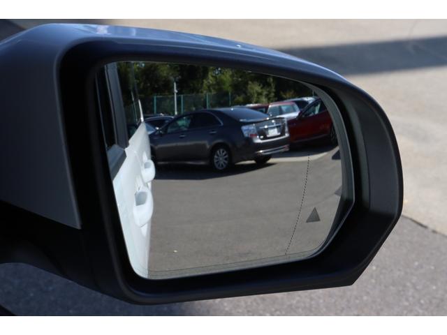 Ｖクラス Ｖ２２０ｄ　両側パワースライドドア　レーダーセーフティＰＫＧ　黒革シート　シートヒーター　レーダークルーズコントロール　パノラミックビューモニター　クリアランスソナー　純正ナビ　純１７ＡＷ　電動リアゲート　ＥＴＣ（44枚目）