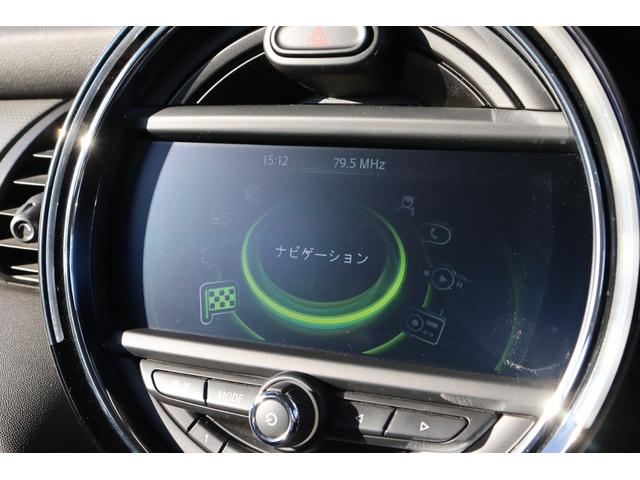ＭＩＮＩ クーパーＤ　ペッパーパッケージ（ライトＰＫＧ／ストレージコンパートメント／レインセンサー）　ＭＩＮＩエキサイトメントＰＫＧ　純正ナビ　バックカメラ　ＬＥＤヘッドライト＆フォグ　スマートキー　ＥＴＣ（19枚目）