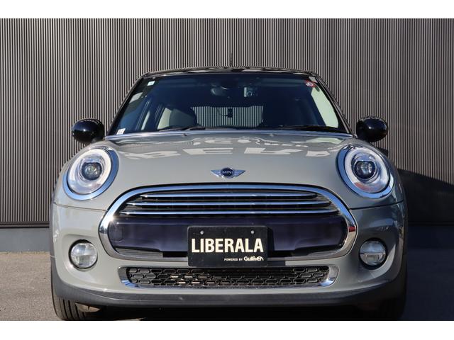 ＭＩＮＩ クーパーＤ　ペッパーパッケージ（ライトＰＫＧ／ストレージコンパートメント／レインセンサー）　ＭＩＮＩエキサイトメントＰＫＧ　純正ナビ　バックカメラ　ＬＥＤヘッドライト＆フォグ　スマートキー　ＥＴＣ（35枚目）