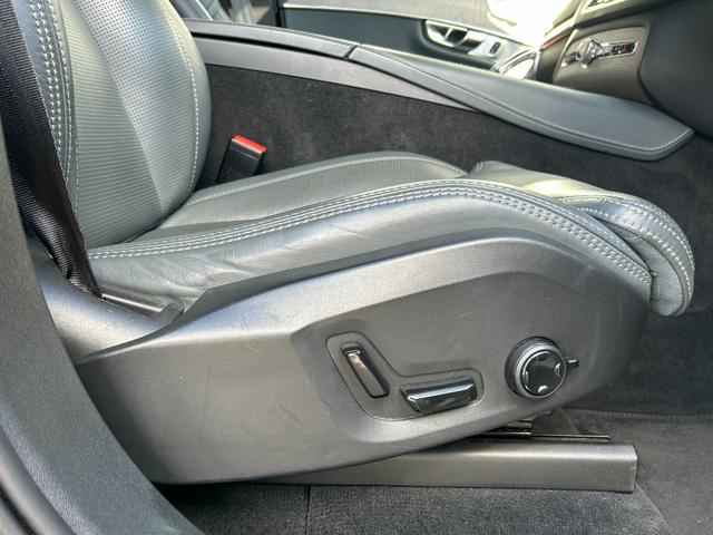 XC90 B6 AWD インスクリプション エアサス装着車 サンルーフ HUD Bowers&Wilkins CarPlay ブルーレザーシート ベンチレーション シートヒーター クリスタルシフト ステアリングヒーター PWバックドア 全方位(11枚目)