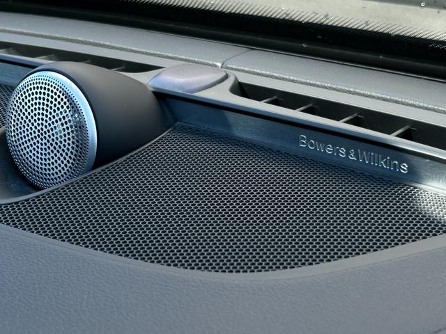 XC90 B6 AWD インスクリプション エアサス装着車 サンルーフ HUD Bowers&Wilkins CarPlay ブルーレザーシート ベンチレーション シートヒーター クリスタルシフト ステアリングヒーター PWバックドア 全方位(29枚目)