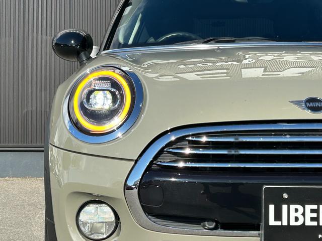 ＭＩＮＩ クーパーＤ　黒革シート　シートヒーター　ナビ　Ｂカメラ　ペッパーＰＫＧ　レインセンサー　ＭＩＮＩエキサイトメントＰＫＧ　ストレージコンパートメント　コンフォートアクセス　ＰＤＣ　前後純正ドラレコ　ＥＴＣ　ＬＥＤ（6枚目）