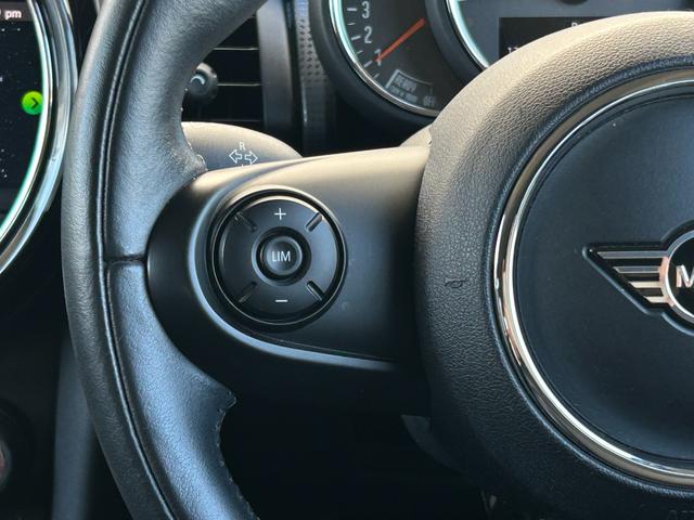 ＭＩＮＩ クーパーＤ　黒革シート　シートヒーター　ナビ　Ｂカメラ　ペッパーＰＫＧ　レインセンサー　ＭＩＮＩエキサイトメントＰＫＧ　ストレージコンパートメント　コンフォートアクセス　ＰＤＣ　前後純正ドラレコ　ＥＴＣ　ＬＥＤ（31枚目）