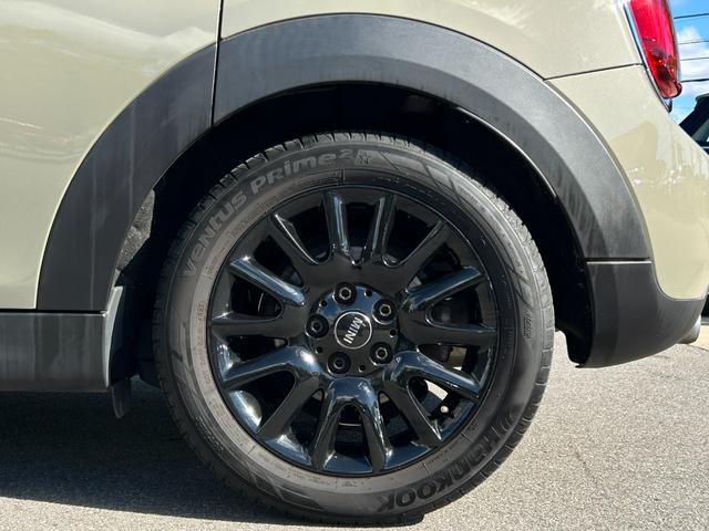 ＭＩＮＩ クーパーＤ　黒革シート　シートヒーター　ナビ　Ｂカメラ　ペッパーＰＫＧ　レインセンサー　ＭＩＮＩエキサイトメントＰＫＧ　ストレージコンパートメント　コンフォートアクセス　ＰＤＣ　前後純正ドラレコ　ＥＴＣ　ＬＥＤ（47枚目）