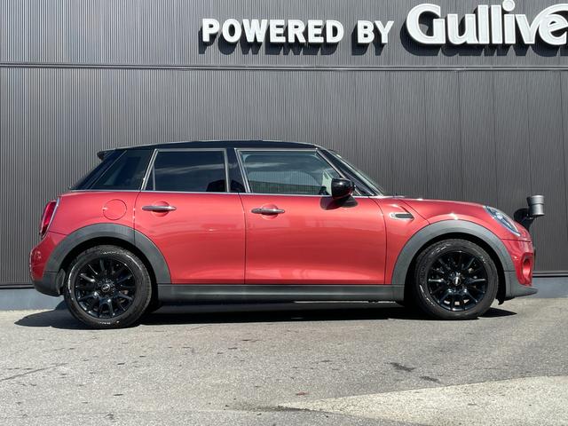 ＭＩＮＩ クーパー　特別使用車　ローズウッドエディション　ペッパーＰＫＧ　インテリジェントセーフティ　ハーフレザーシート　アンビエントライト　バックカメラ　ＰＤＣ　コンフォートアクセス　レインセンサー　　ＥＴＣ（46枚目）