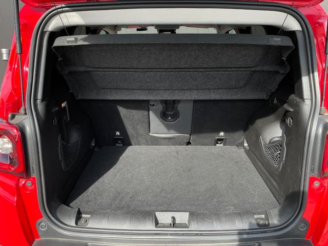 ジープ・レネゲード リミテッド ACC レーンキープ Uconnectナビ bluetooth 黒革シート シートヒーター D/Nパワーシート ステアリングヒーター パークセンサー ルーフレール スマートキー 前後ドライブレコーダー(15枚目)