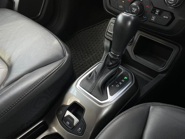 ジープ・レネゲード リミテッド ACC レーンキープ Uconnectナビ bluetooth 黒革シート シートヒーター D/Nパワーシート ステアリングヒーター パークセンサー ルーフレール スマートキー 前後ドライブレコーダー(27枚目)