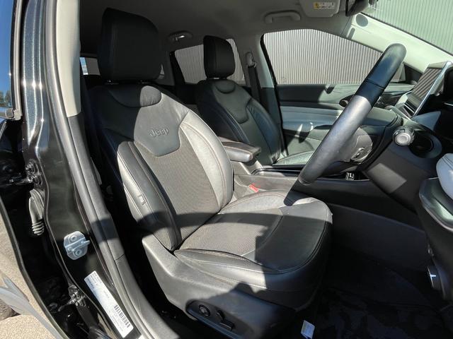 ジープ・コンパス リミテッド　１オーナー　黒革　ＡＣＣ　ＬＫＡ　ＢＳＭ　ナビ　ＴＶ　３６０°　ＡＬＰＩＮＥ　ＬＥＤ　ＰＷＢドア　Ｐアシスト　ＰＷシート　シートＨ　ステアリングヒーター　ＣａｒＰｌａｙ　Ａｎｄｏｒｏｉｄ　前後ドラレコ（8枚目）