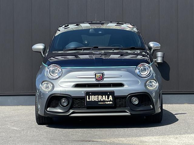 アバルト６９５ リヴァーレ ベースグレード　限定車　当店買取車　１オーナー　専用本革シート　専用ウッドインテリア　４本出しアクラポビッチマフラー　純正ディスプレイオーディオ　ＡｐｐｌｅＣａｒＰｌａｙ　パークセンサー　ＨＩＤヘッドライト　キーレス（32枚目）