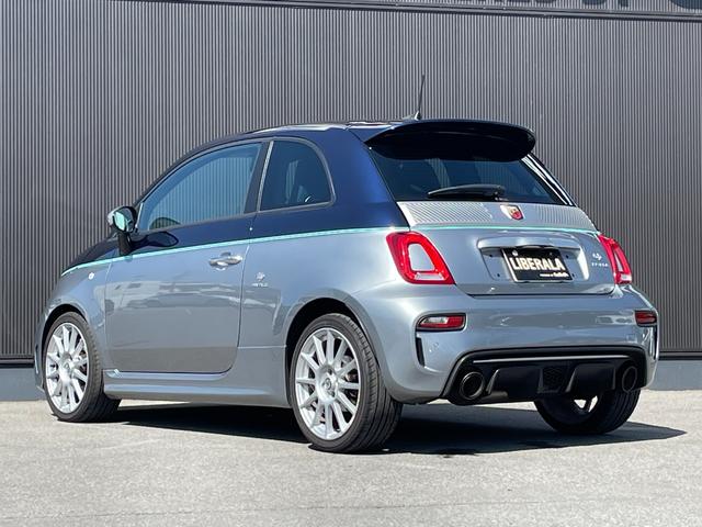 アバルト６９５ リヴァーレ ベースグレード　限定車　当店買取車　１オーナー　専用本革シート　専用ウッドインテリア　４本出しアクラポビッチマフラー　純正ディスプレイオーディオ　ＡｐｐｌｅＣａｒＰｌａｙ　パークセンサー　ＨＩＤヘッドライト　キーレス（37枚目）