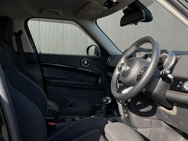 MINI クーパーSD クロスオーバー オール4 1オーナー ACC MINIドライビングモード シートヒータ ナビ Bカメラ LEDライト エキサイトメントPKG インテリジェントセーフティ PWバックドア アンビエントライト O/P18インチAW(7枚目)