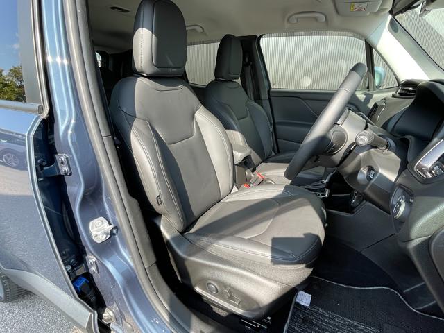ジープ・レネゲード4xe リミテッド 4xe CarPlay レザーシート シートヒーター ステアリングヒーター PWシート ナビ TV Bカメラ ACC ブラインドスポット レーンキープ LEDヘッドライト ドラレコ ルーフレール ETC(7枚目)