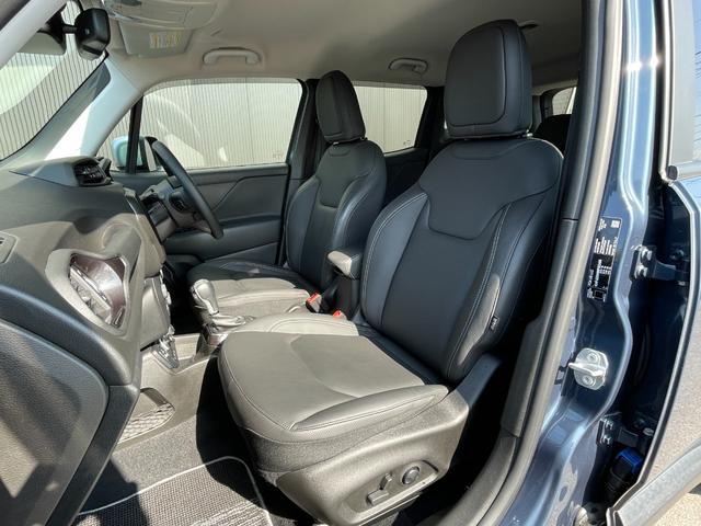 ジープ・レネゲード4xe リミテッド 4xe CarPlay レザーシート シートヒーター ステアリングヒーター PWシート ナビ TV Bカメラ ACC ブラインドスポット レーンキープ LEDヘッドライト ドラレコ ルーフレール ETC(15枚目)