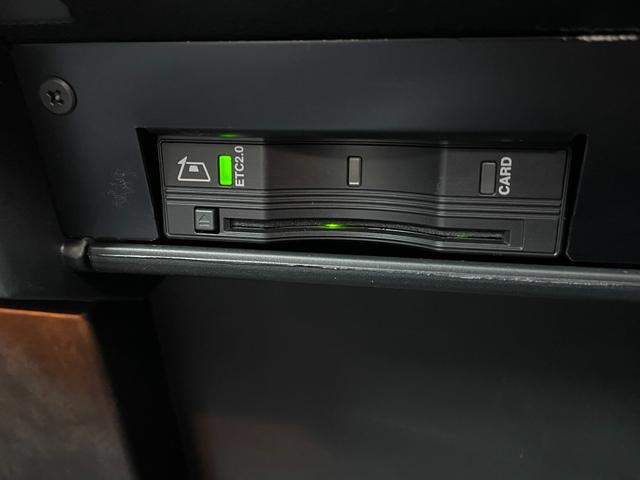 ジープ・レネゲード4xe リミテッド 4xe CarPlay レザーシート シートヒーター ステアリングヒーター PWシート ナビ TV Bカメラ ACC ブラインドスポット レーンキープ LEDヘッドライト ドラレコ ルーフレール ETC(35枚目)