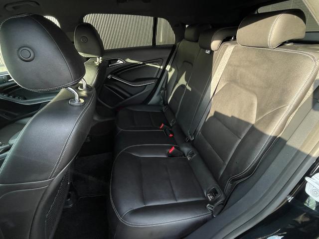 ＣＬＡクラス シューティングブレーク ＣＬＡ２２０　４マチック　シューティングブレーク　ＣａｒＰｌａｙ対応　レーダーセーフティＰＫＧ　黒革シート　シートヒーター　純正ナビ　バックカメラ　フルセグＴＶ　ｂｌｕｅｔｏｏｔｈ　ＰＷバックドア　キーレスゴー　ＬＥＤヘッドライト　パークトロニック（14枚目）